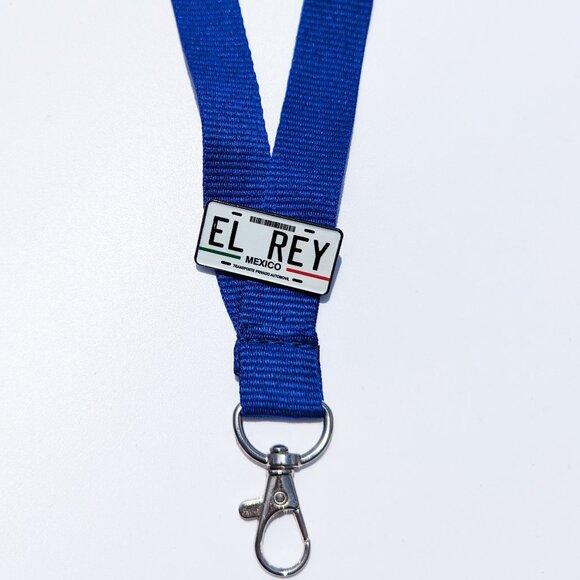 Pin El Rey Pin For Caps Clothing Enamel Badge El Rey Plate Mexican Pin Mexico - Picture 4 of 5